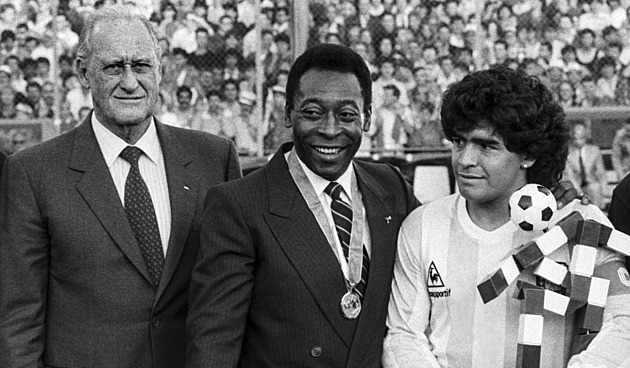 Maradonova smrt před soudem. Lékařům hrozí až 25 let za nedostatečnou péči