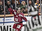 David Tomáek ze Sparty jásá, práv dal branku na 4:3 do sít Örebra.