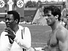 Pelé a Slvester Stallone ve filmu s názvem Vítzství.