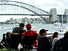 Lidé v australském Sydney ekají na píchod nového roku. (31. prosince 2022)