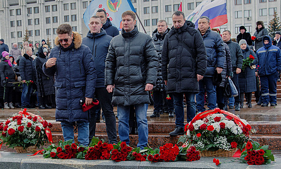 Samara. Pietní shromádní za desítky mobilizovaných voják, kteí zahynuli pi...