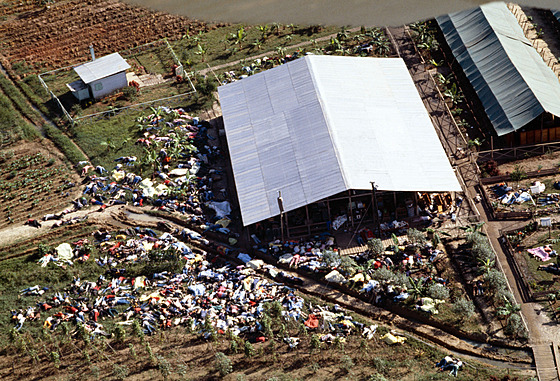 Jonestown byl djitm nejvtí hromadné sebevrady v moderních djinách.