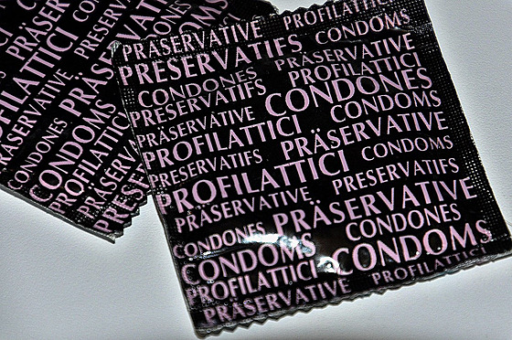 Mladí lidé ve Francii mají od zaátku letoního roku prezervativy zdarma. (7....