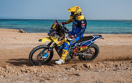 Motocyklový závodník Martin Michek b�hem Rallye Dakar