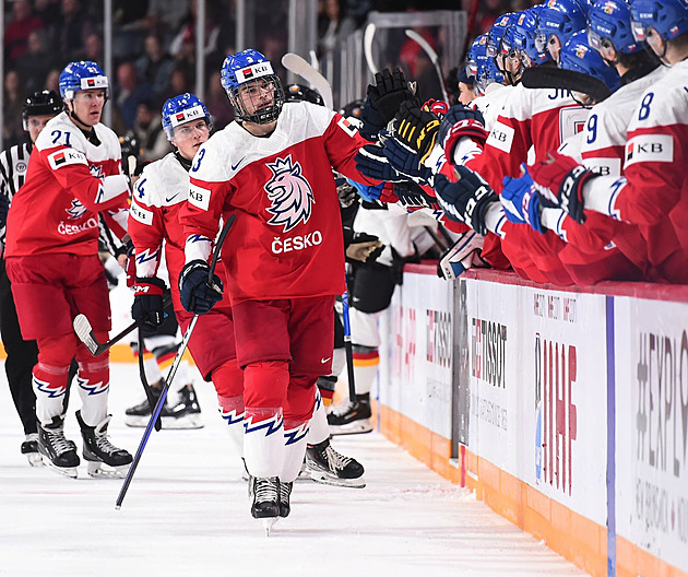 Obránce Špaček uzavřel v NHL tříletý nováčkovský kontrakt s Minnesotou