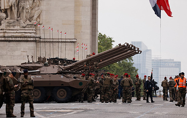 Ukrajina poprvé dostane západní obrněné vozy. Francie pošle stíhače tanků