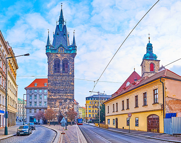 Zájemců o Jindřišskou věž jsou tři desítky, chtěla by ji i Praha
