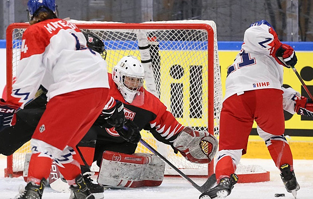 Hokejové juniorky porazily na MS Japonsko a jsou ve čtvrtfinále