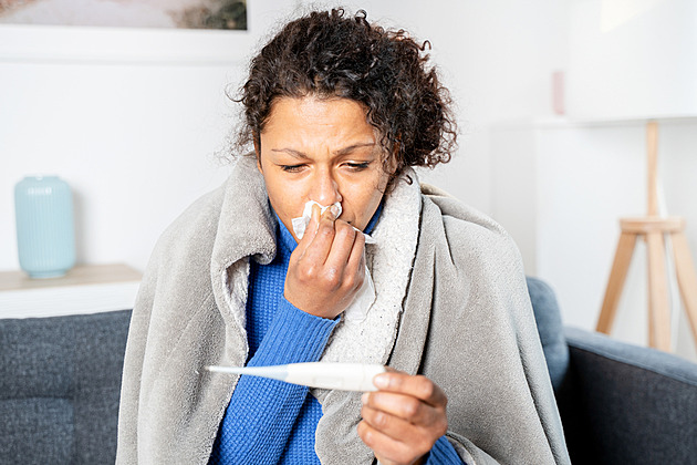 Nemocných s chřipkou přibývá, druhá vlna bude trvat několik týdnů, míní SZÚ