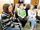 Re�is�rky a producentky p�edstavily st�edo�kola�k�m z brn�nsk�ho gymn�zia...