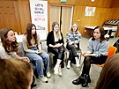 Re�is�rky a producentky p�edstavily st�edo�kola�k�m z brn�nsk�ho gymn�zia...
