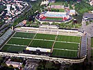 Stadion Evena Roického (na snímku uprosted s atletickým oválem) zail...