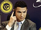 Cristiano Ronaldo na tiskové konferenci, kde byl poprvé pedstaven jako hrá...