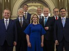 Prezidenttí kandidáti ped superdebatou eské televize v Národním muzeu. (8....
