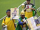 Fanouci se pili rozlouit se zesnulou brazilskou fotbalovou legendou Pelém...