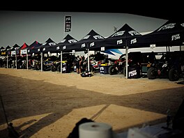 Pohled na startovní pole Dakaru 2023.