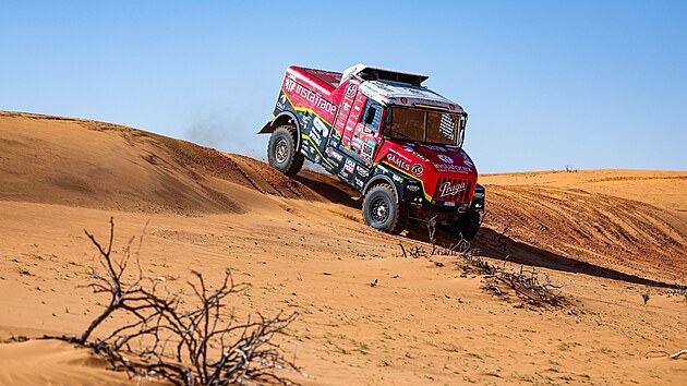 esk pilot Ale Loprais ovldl ptou etapu Rallye Dakar.