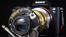 Historický objektiv na digitálním tle SONY Alfa