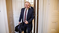 U soudu s bývalým premiérem a kandidátem na prezidenta Andrejem Babi�em a jeho...