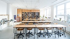 Nová budova slou�í výtvarnému oboru ZU� St�ezina v Hradci Králové. (4. ledna...
