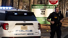 Chlapec z první třídy základní školy ve Virginii postřelil během vyučování svou...