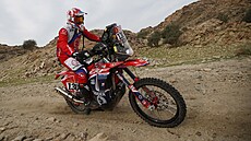 Motocyklista Eufrasio Anghileri na trati 1. etapy Rallye Dakar.