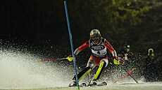 výcarská lyaka Wendy Holdenerová ve slalomu v Záhebu.