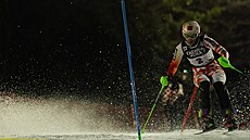Slovenská lyaka Petra Vlhová na trati slalomu v Záhebu.