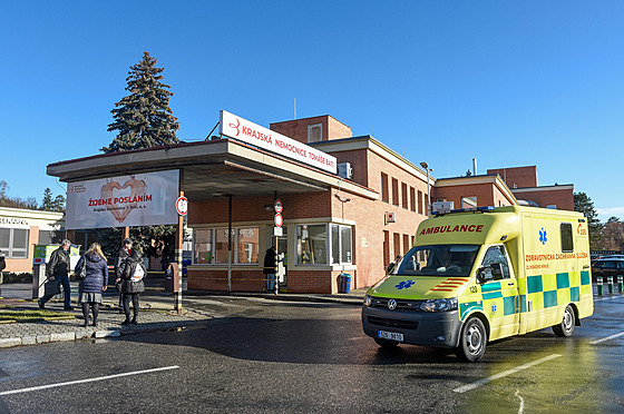 Hlavní brána Baovy nemocnice ve Zlín. (leden 2023)