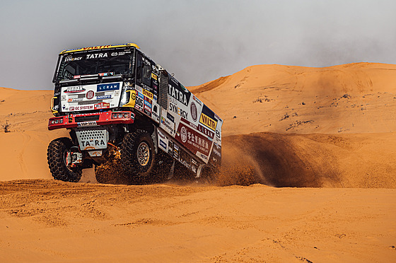 Jaroslav Valtr s kamionem Tatra v esté etap Rallye Dakar