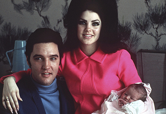 Elvis Presley, Priscilla Presleyová a jejich dcera Lisa Marie Presleyová...