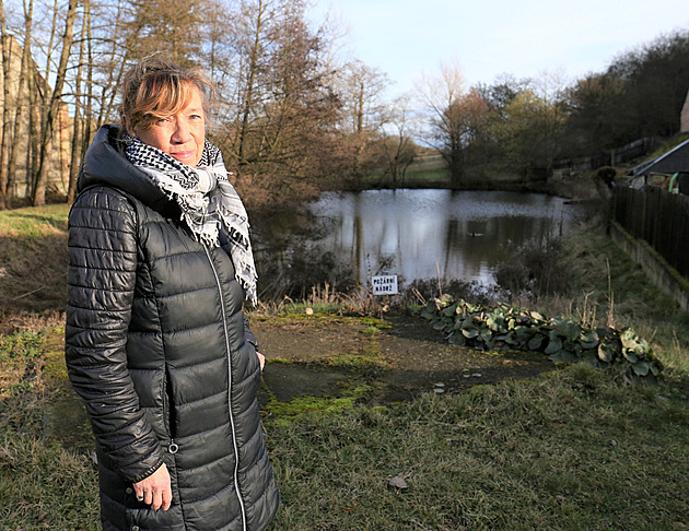 Pozdvižení ve vesnici. Místní se do politiky nehrnou, objevili se kandidáti odjinud