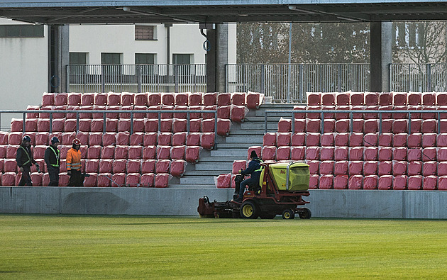 Kolaudace nového stadionu má zpoždění, start jara však Pardubice stihnou