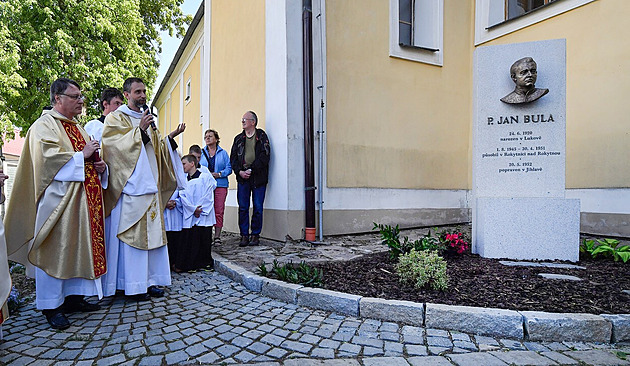 „Doufám, že jste nevolili Babiše, jinak vám ublížím.“ Byl to vtip, tvrdí farář