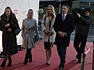 Prezidentský kandidát Karel Divi pichází na debatu na TV Nova. (12. ledna...