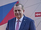 Prezidentský kandidát Tomá Zima pichází na debatu do televize Nova. (12....