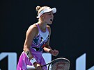 Patnáctiletá Brenda Fruhvirtová se raduje z výhry v kvalifikaci na Australian...
