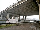 Most na ulici Otakara evíka v Brn je u ve patném stavu. V pondlí 16....