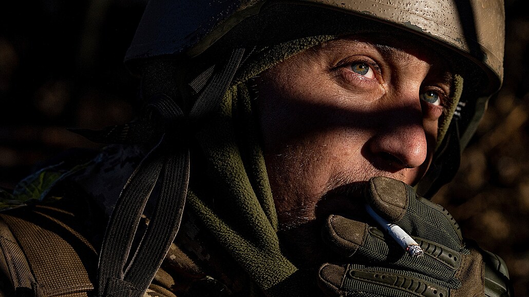 Ukrajinský voják na frontové linii nedaleko Bachmutu (11. ledna 2023)