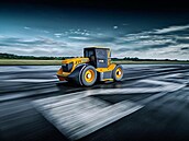 Unikátní závodní traktor byl schopný pojezdu průměrnou rychlostí 217,8...
