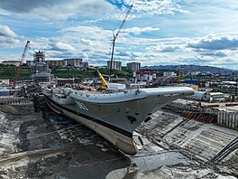 Opravy jediné ruské letadlové lodi Admiral Kuzncov (5. srpna 2022)