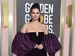 Selena Gomezová na Zlatých glóbech (Los Angeles, 10. ledna 2023)