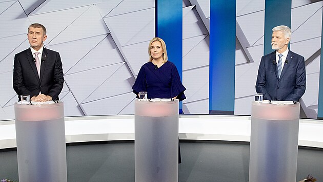 Debata prezidentských kandidát na televizi Nova: zleva Andrej Babi, Danue...