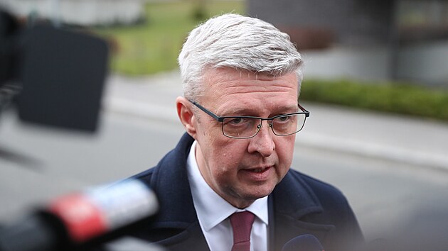 Bval ministr prmyslu a obchodu a dopravy Karel Havlek dorazil do volebnho tbu kandidta Andreje Babie. (14. ledna 2023)