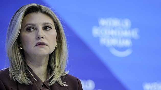 Ukrajinsk prvn dma Olena Zelensk na Svtovm ekonomickm fru ve vcarskm Davosu. (17. ledna 2023)