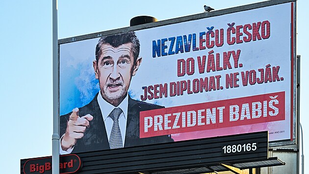 Billboard Andreje Babiše v pražských Stodůlkách před  druhým kolem volby hlavy státu
