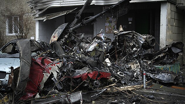 Msto, kde vrtulnk spadl na budovy civiln infrastruktury, uprosted ruskho toku na Ukrajinu, ve mst Brovary u Kyjeva. (18. ledna 2023)