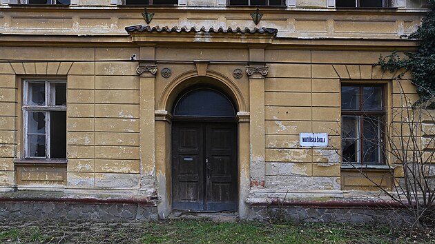 Budova bval koly v obci Hruka na Prostjovsku, o jejm zbourn i zachovn rozhodovali mstn u ve druhm referendu.