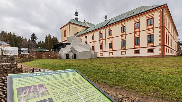 Krkonosk nrodn park buduje nvtvnick centrum v bvalm augustininskm kltee ve Vrchlab. (4. ledna 2023)