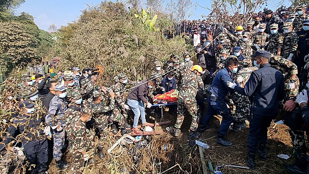Letadlo v Nepálu s 68 civilními cestujícími a 4 členy posádky na palubě se zřítilo. (15. ledna 2023)